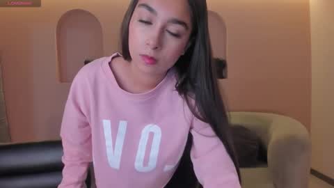 Vero  online show from October 9, 2025, 11:30 am