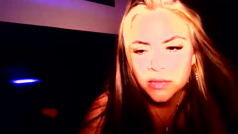 Snapshot of veronicabrown_xxx chatting on March 12, 2026, 5:46 am Vero online show from March 12, 2026, 5:46 am