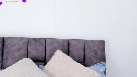 VeronicaTonu online show from February 16, 2025, 2:43 pm