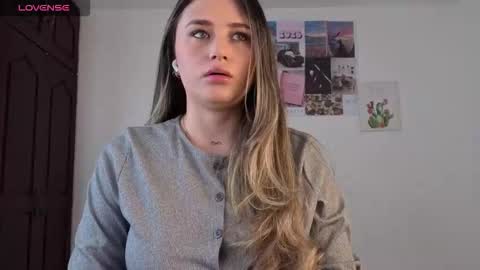 Snapshot of veronika__winslow_ chatting on February 24, 2026, 5:00 pm Vero online show from February 24, 2026, 5:00 pm