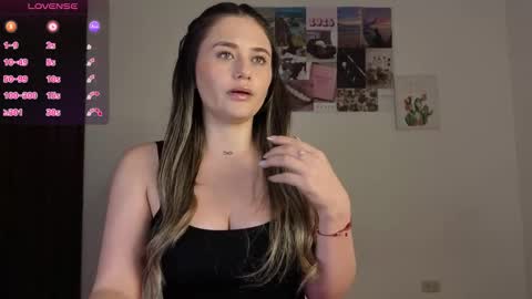 Snapshot of veronika__winslow_ chatting on March 1, 2026, 3:41 am Vero online show from March 1, 2026, 3:41 am