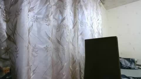 veronika_xi online show from October 16, 2025, 7:31 am