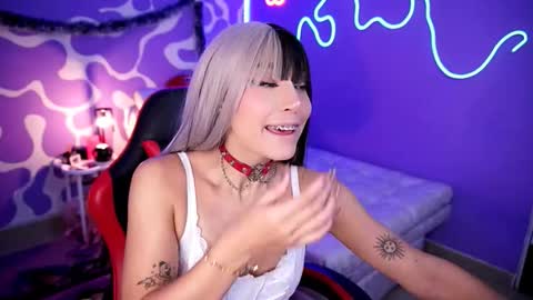        online show from November 30, 2025, 11:42 pm