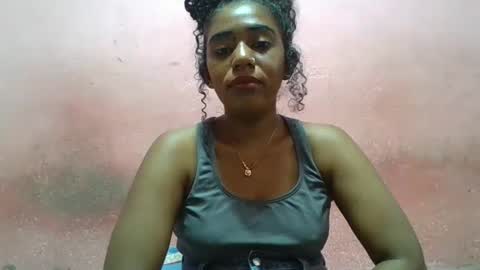 Snapshot of verronique1511 chatting on February 4, 2025, 4:05 am verronique1511 online show from February 4, 2025, 4:05 am