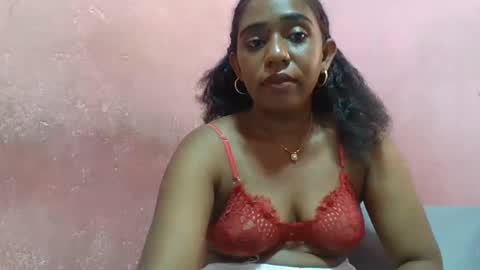 Snapshot of verronique1511 chatting on February 14, 2025, 10:28 am verronique1511 online show from February 14, 2025, 10:28 am