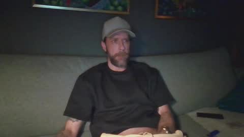 Snapshot of versatilexswede chatting on December 16, 2025, 2:16 am John online show from December 16, 2025, 2:16 am