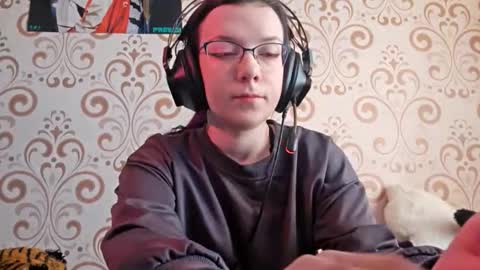 Snapshot of versieskains chatting on March 26, 2026, 9:48 am versieskains online show from March 26, 2026, 9:48 am