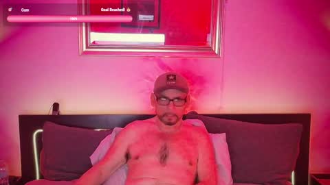 VersPig7 online show from February 20, 2025, 8:17 am