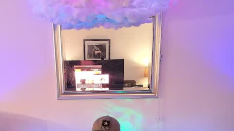 VersPig7 online show from February 23, 2025, 8:44 pm