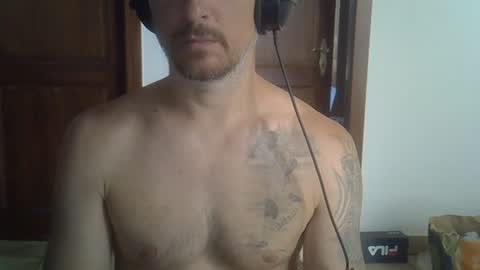 Snapshot of veryhotpervert chatting on July 23, 2026, 11:30 am veryhotpervert online show from July 23, 2026, 11:30 am