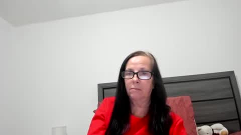 Snapshot of verysassypeachgoddess chatting on December 17, 2025, 4:07 am verysassypeachgoddess online show from December 17, 2025, 4:07 am