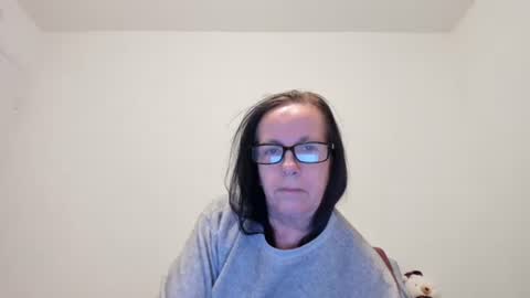 verysassypeachgoddess online show from January 14, 2026, 4:18 am