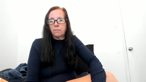 verysassypeachgoddess online show from July 8, 2026, 2:54 pm