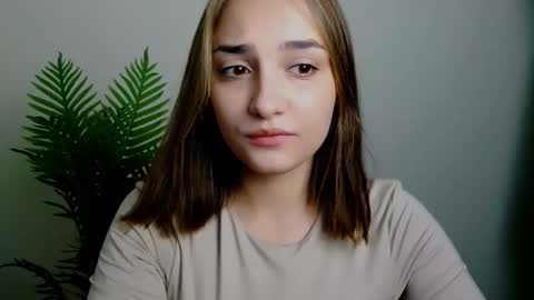 Ana online show from November 23, 2025, 2:17 pm