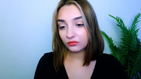 Snapshot of veryveryshygirl chatting on December 23, 2025, 7:17 am Ana online show from December 23, 2025, 7:17 am