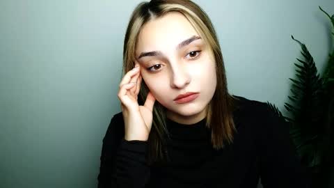 Snapshot of veryveryshygirl chatting on February 4, 2026, 4:02 pm Ana online show from February 4, 2026, 4:02 pm