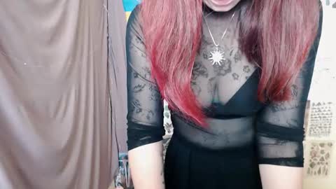 Snapshot of veryveryvery_shy chatting on September 25, 2025, 5:44 am veryveryvery_shy online show from September 25, 2025, 5:44 am