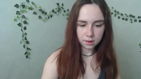 veryveryvery_shy online show from March 23, 2026, 3:43 am