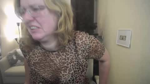 vestawoody online show from November 23, 2025, 7:19 am