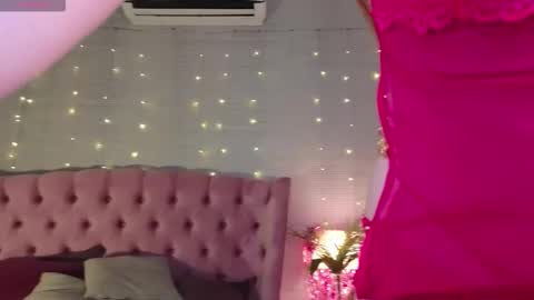 Snapshot of vi__sky chatting on February 20, 2026, 5:15 am Alice please dont forget to thumbs up me online show from February 20, 2026, 5:15 am