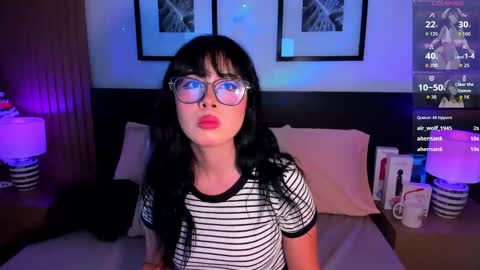 Snapshot of vi_anaya chatting on December 19, 2025, 11:39 am Anaya online show from December 19, 2025, 11:39 am