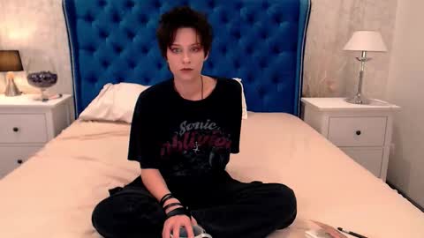 Via online show from October 9, 2025, 8:29 pm