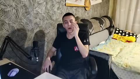 vialeras online show from January 8, 2025, 10:27 pm