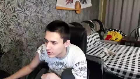 vialeras online show from February 10, 2025, 11:23 pm