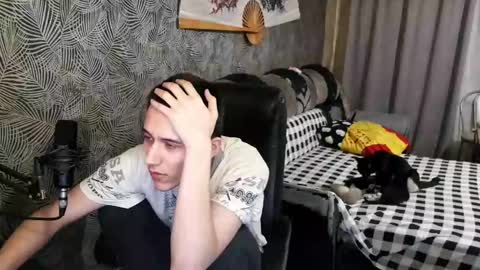 vialeras online show from February 11, 2025, 11:01 pm