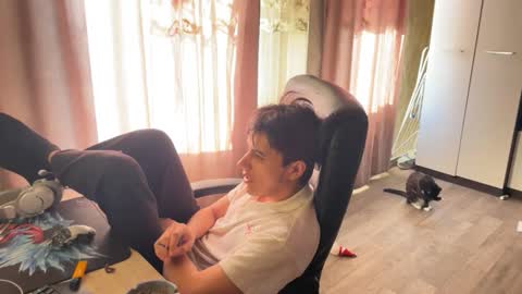 vialeras online show from October 21, 2025, 6:47 am