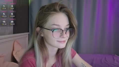 Snapshot of vialeta_baby chatting on September 20, 2025, 11:50 pm Vi online show from September 20, 2025, 11:50 pm