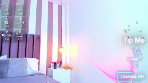 Ariana  online show from October 19, 2025, 5:35 pm