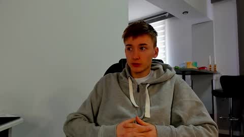 vibemygirl online show from March 9, 2025, 7:45 am