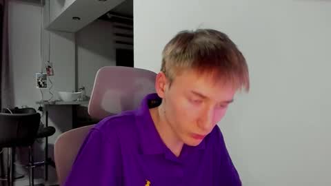 Snapshot of vibemygirl chatting on February 10, 2026, 12:20 pm vibemygirl online show from February 10, 2026, 12:20 pm