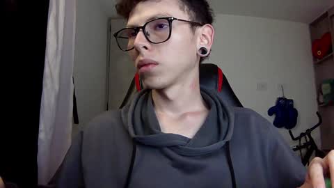 Vicent Brais online show from December 10, 2024, 4:45 am