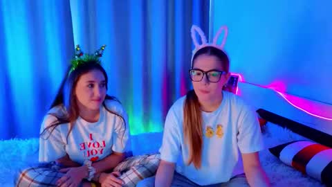 Snapshot of vickipratt chatting on December 20, 2025, 9:49 am Stacy Charlotte Lolaon keyboard online show from December 20, 2025, 9:49 am