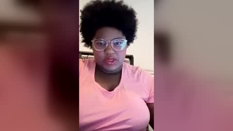 Snapshot of vickiryder56 chatting on August 7, 2026, 1:46 pm vickiryder56 online show from August 7, 2026, 1:46 pm