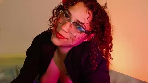Snapshot of vicky_crazy chatting on January 2, 2025, 3:15 am Vicky online show from January 2, 2025, 3:15 am