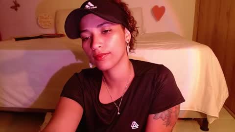 Snapshot of vicky_crazy chatting on February 25, 2025, 12:25 am Vicky online show from February 25, 2025, 12:25 am