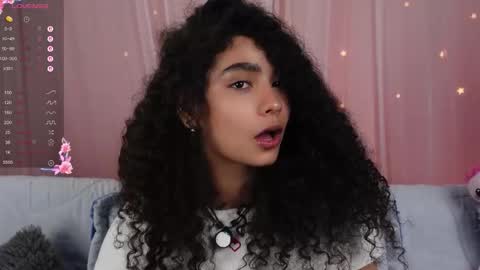vicky_curly online show from October 15, 2025, 1:17 am