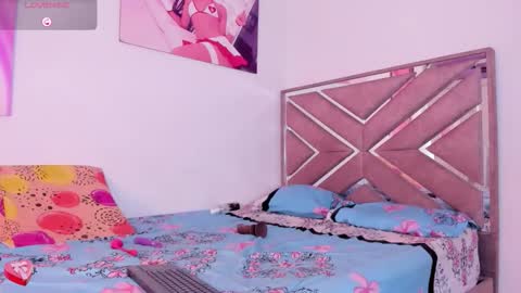 Snapshot of vicky_deepass chatting on February 17, 2026, 12:45 pm vicky_deepass online show from February 17, 2026, 12:45 pm