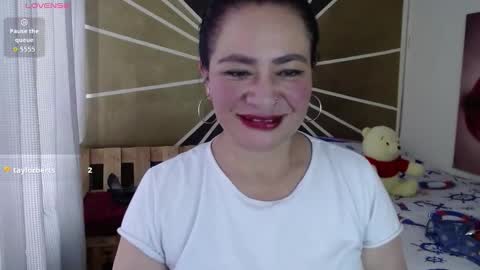 vicky_sexi online show from November 13, 2025, 3:11 pm