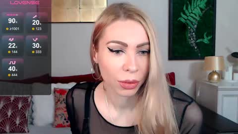 Snapshot of vicky_venus chatting on February 25, 2025, 10:29 pm VickyVenus online show from February 25, 2025, 10:29 pm