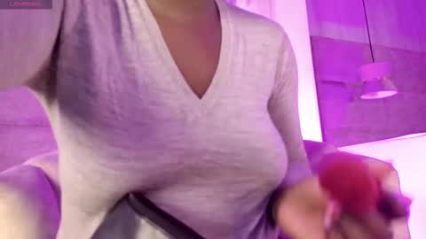 Vicky Walles online show from September 30, 2025, 5:01 am
