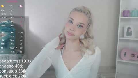 Snapshot of vickyfuckingdoll chatting on February 3, 2026, 11:43 pm vickyfuckingdoll online show from February 3, 2026, 11:43 pm