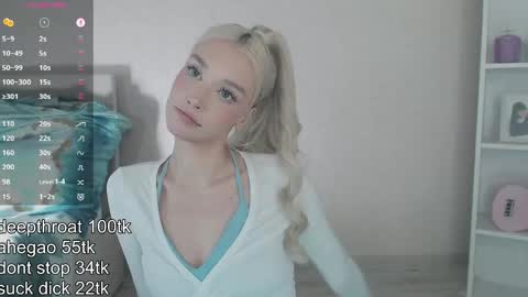 vickyfuckingdoll online show from April 7, 2026, 2:56 am