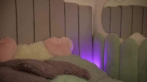 vickysecret96 online show from February 26, 2025, 10:09 pm