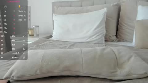 Victoria online show from November 22, 2025, 10:14 am