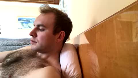 Snapshot of victor6089 chatting on October 21, 2025, 12:39 pm Jakub online show from October 21, 2025, 12:39 pm