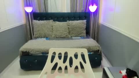 Snapshot of victoria__grey_ chatting on April 22, 2026, 7:48 pm Victoria grey online show from April 22, 2026, 7:48 pm
